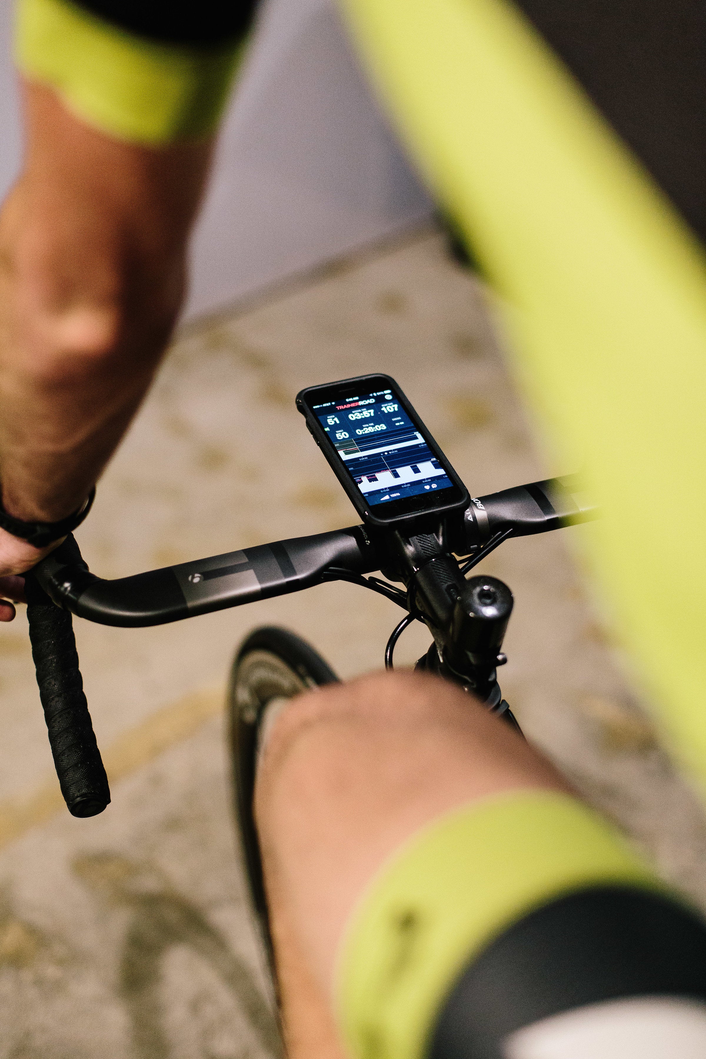 How attach smartphone to any Garmin Edge mount – KOM Cycling